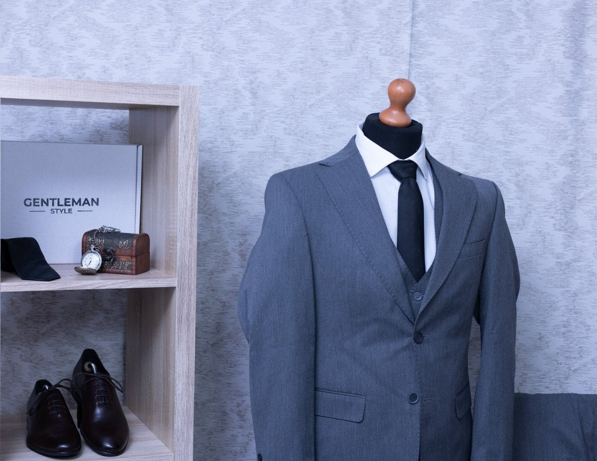 Costum Antracit in 3 Piese - Gentleman Style