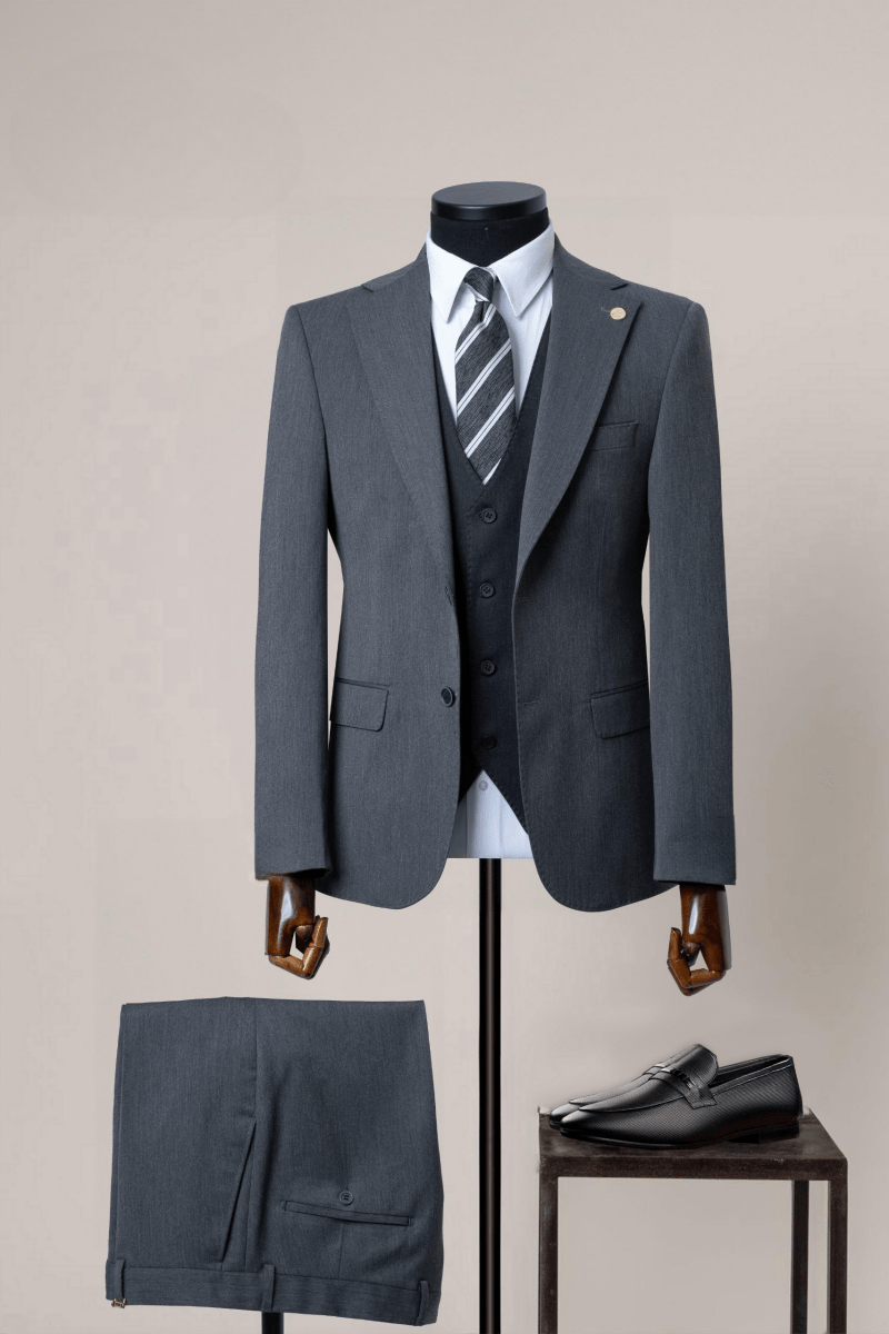 Costum Antracit in 3 Piese - Gentleman Style