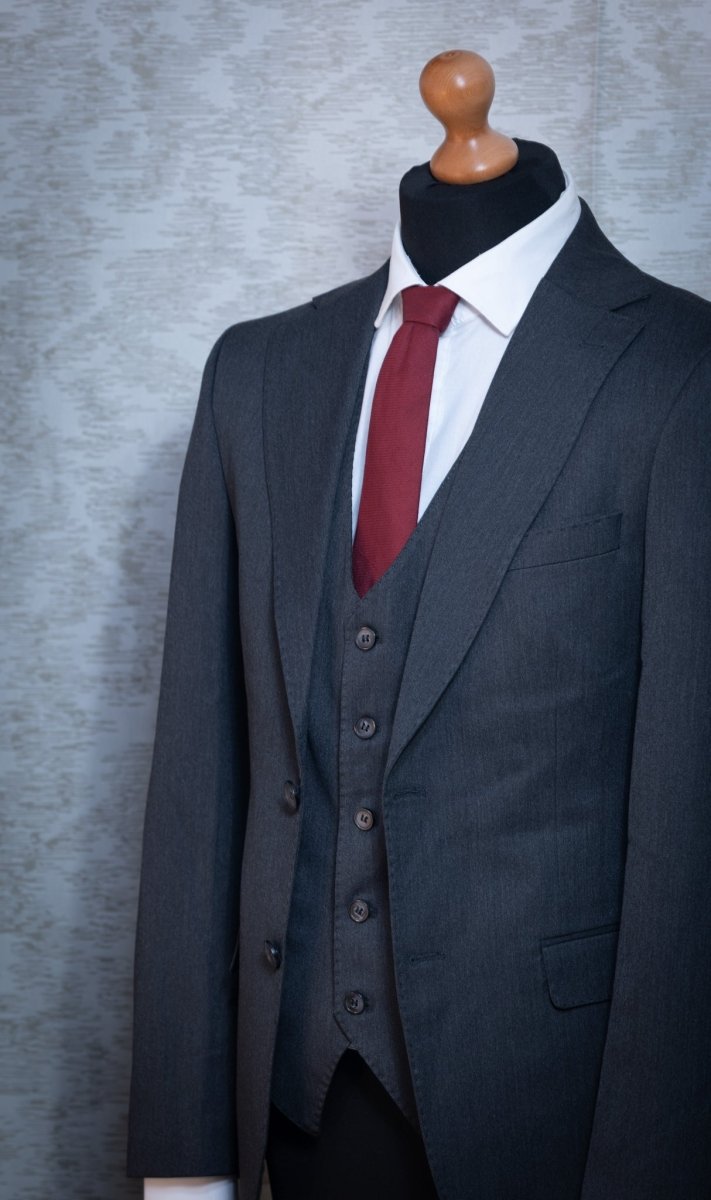 Costum Charcoal in 3 Piese - Gentleman Style